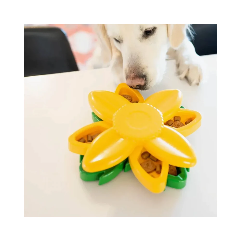 ZippyPaws SmartyPaws Dog Slow Feeder Sunflower 5 ZippyPaws SmartyPaws Dog Slow Feeder Sunflower - Image 3